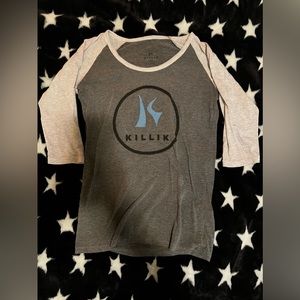 SAME DAY SHIPPING Killik half long sleeve. Size Medium. Half gray/ white